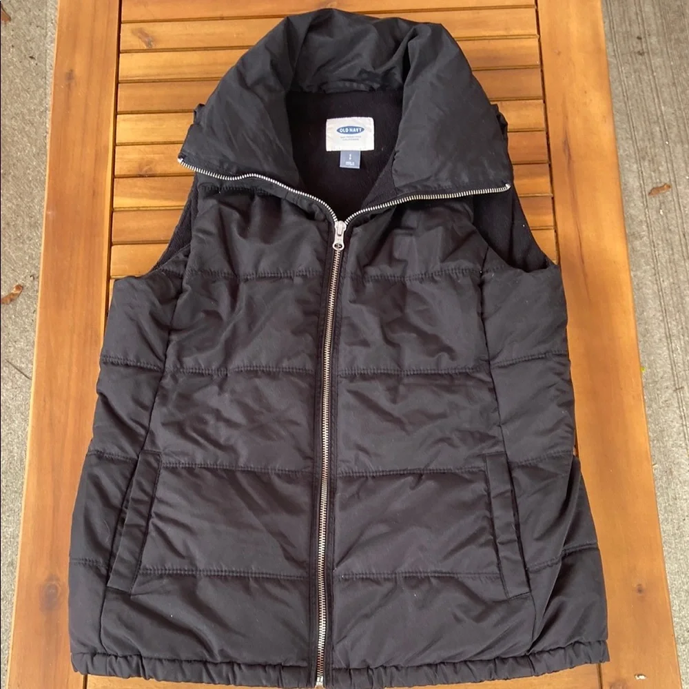 Black Puffer Vest - Picture 1 of 4